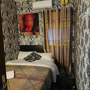 Guest house Magenta House